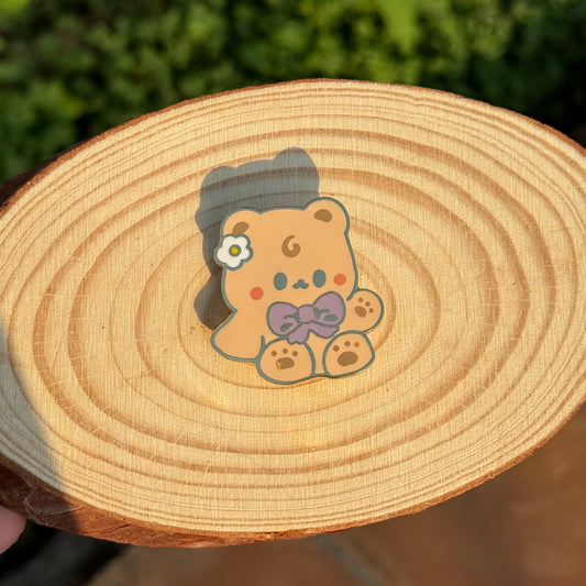 Sitting Arlo - Enamel Pin