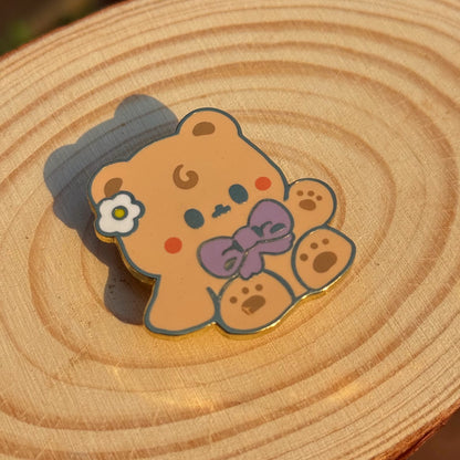 Sitting Arlo - Enamel Pin